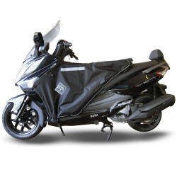 smartpeas Funda Cubrepiernas Moto Scooter- Cubre Piernas para Motos - Manta  Moto Scooter - Tamaño Universal - Certificado Tuv Alemán : : Coche  y moto