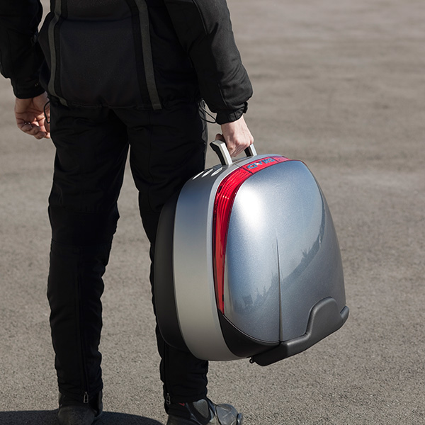 ¿Cómo llevar el equipaje en moto? Preparación del viaje