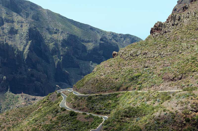 3 rutas moteras por Tenerife de cumbre a costa